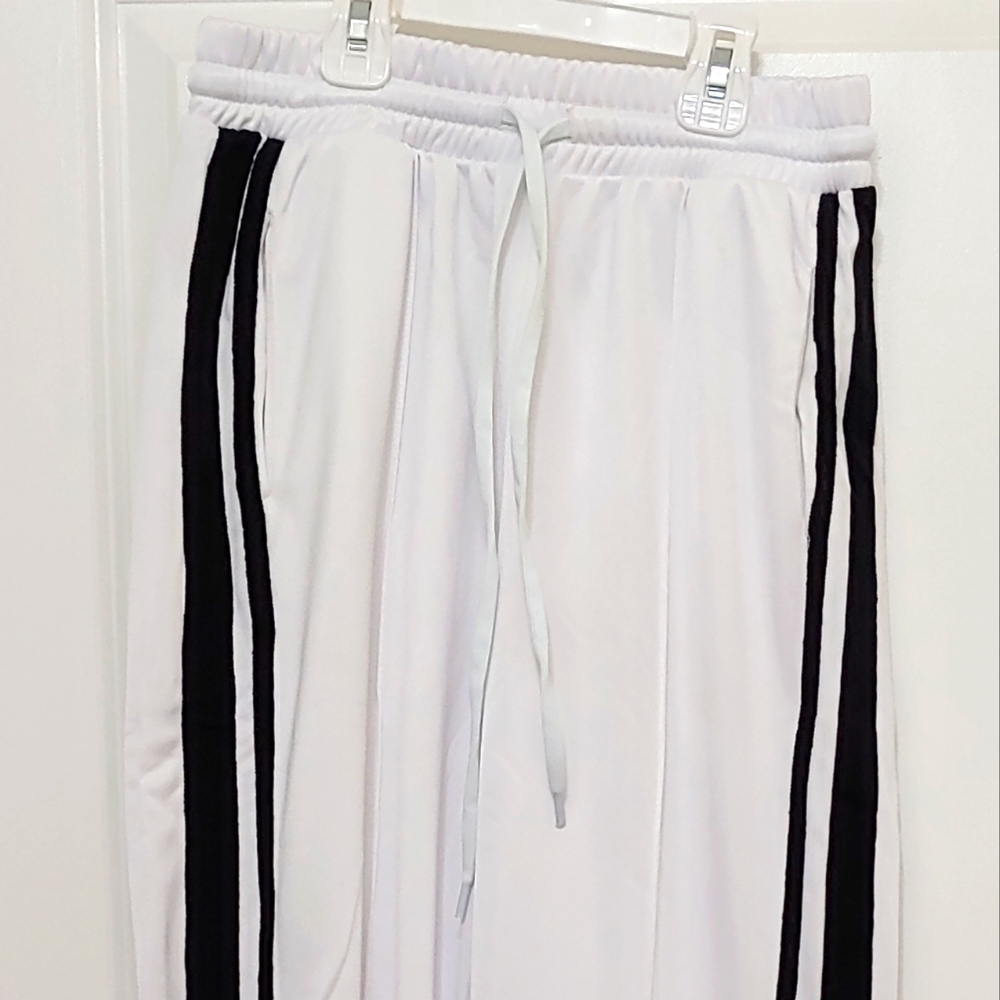 High-rise wide-leg white pants